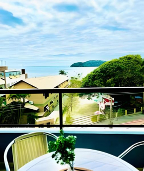 Ed Baia Azul com vista para todo o mar